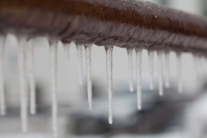 Knowing how to prevent your pipes from freezing is important. When pipes freeze, the pressure of the expansion can cause pipes to burst. A burst pipe can lead to serious flooding, and damages can run into the thousands of dollars.
